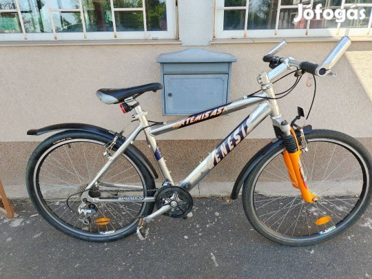 Jó állapotú Genesis Artemis ASX ffi 26" aluvázas kerékpár! (108)