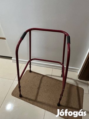 Jó állapotú Járókeret
