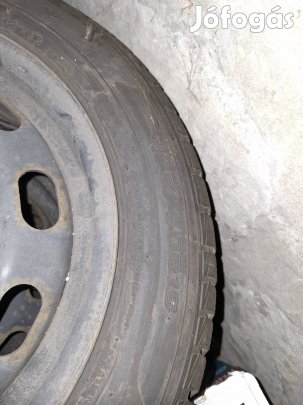 Jó állapotú Téligumi