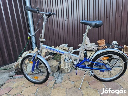 Jó állapotú agyváltós elöl és hátul is teleszkópos, 20 hüvelykes kerek