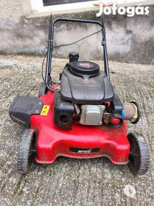 Jó állapotú benzines fűnyíró