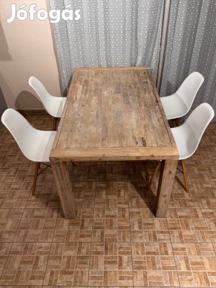 Jo allapotu fa etkezoasztal + 4 szek