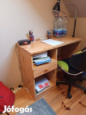 Jó állapotú íróasztal eladó