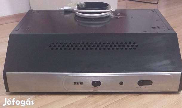 Jó állapotú konyhai szagelszívó/páraelszívó