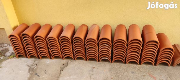 Jó állapotú kúpcserép kúp cserép