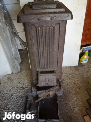 Jó állapotú salgótarjáni kályha