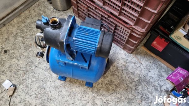 Jó áron, 800W teljesítményű házi vízmű, 19literes tartállyal hidrofor