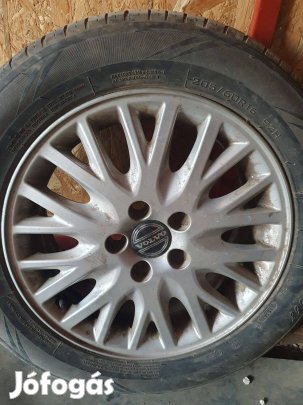 Jó minőségű Volvo felni nyárigumival eladó