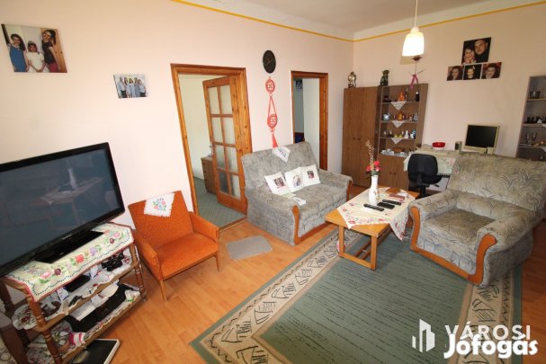 Jó szerkezetű ház Vésztőn.