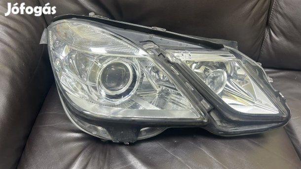 Jobb fényszóró A2128201039 eladó