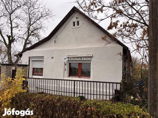 Jobbágyii 82 nm-es ház eladó