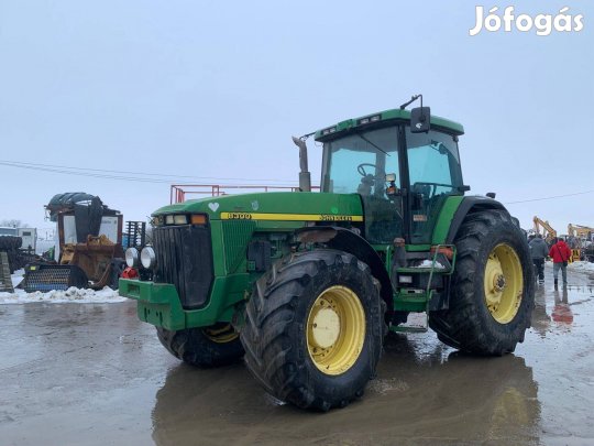 John Deere 8300 traktor