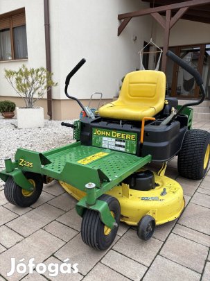 John Deere Z235 Eztrak V2 Briggs zero turn fűnyíró traktor