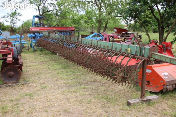 John Deere, Yetter küllőskapa