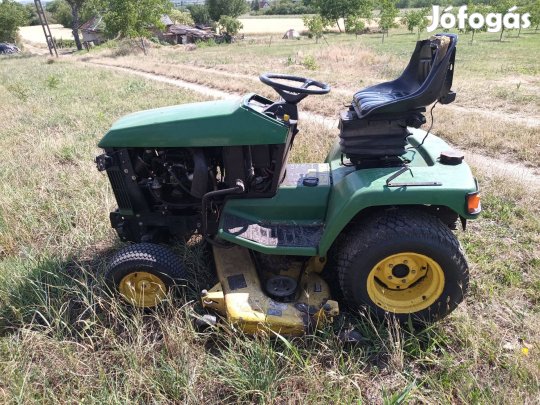 John Deere fűnyíró traktor diesel