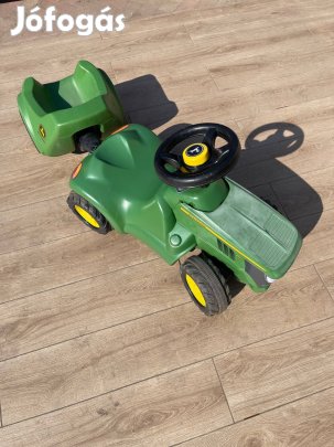 John Deere játék traktor
