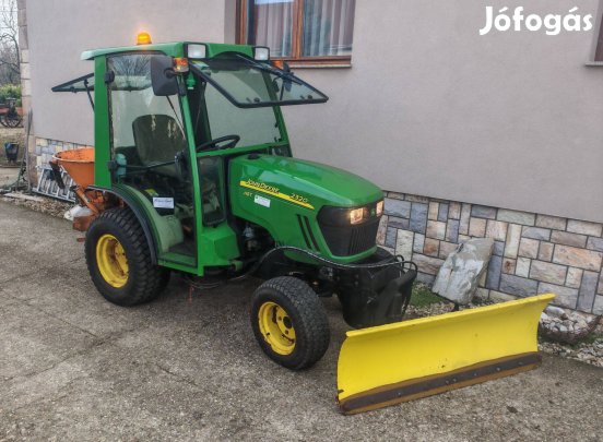 John Deere traktor 4x4 hótoló lap, kabin ,kevés üzemóra hótolós