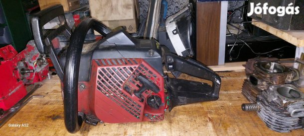 Jonsered 2051 vagy 2054 láncfűrész