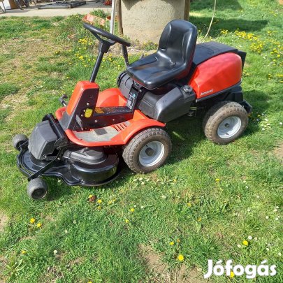 Jonsered Rider Fűnyírótraktor. 
