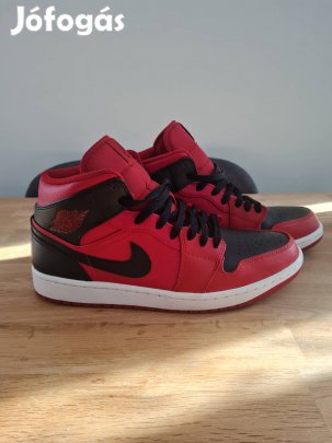 Jordan 1 Mid