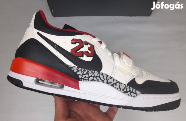 Jordan Legacy 312 Low ( 44,5 - 28cm ) új
