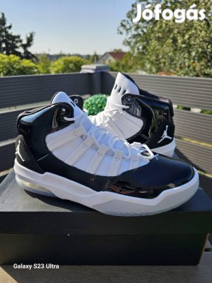 Jordan Max Aura (40;41;44)