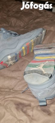 Jordan bakancs 44es méretprobléma miatt eladó.