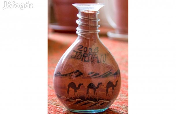 Jordániai homoküveg dekoráció (2005)