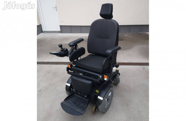 Joystickos elektromos kerekesszék, rokkant kocsi