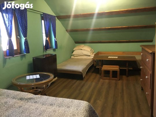 Józsa mellett, igényes tanyán garzonok kiadók.60000Ft-80000Ftig