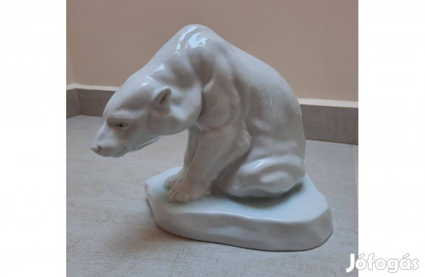 Jubileumi színes Herendi ülő jegesmedve a jégtáblán figura