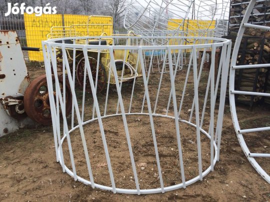 Juh bárány etető rács körbála etetőrács szénarács köretető