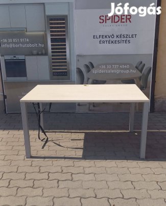 Juhar színű íróasztal, számítógépasztal, 140x80 cm, LAS - használt