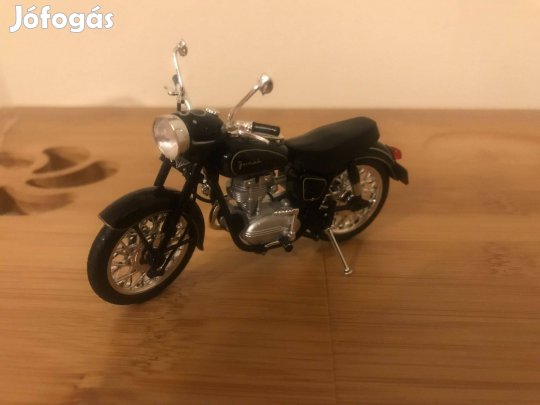 Junak M10 motor modell