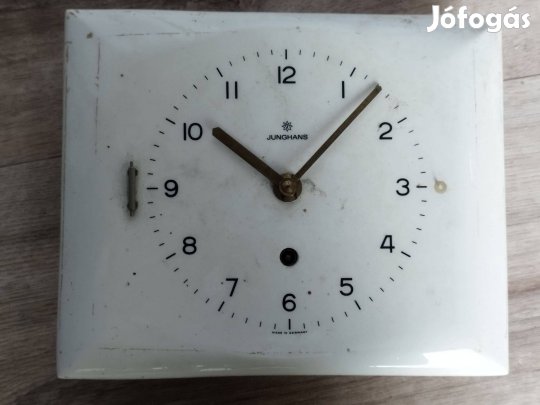 Jungahs felhúzós óra