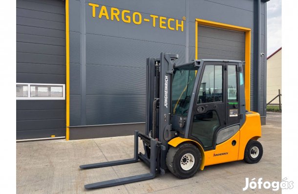 Jungheinrich 3 tonnás dízel targonca kabinos2015 újszerű állapot!!