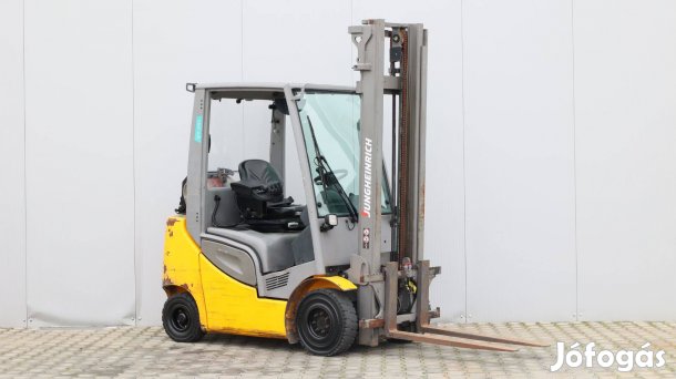 Jungheinrich TFG 320s 2 tonnás gázos targonca