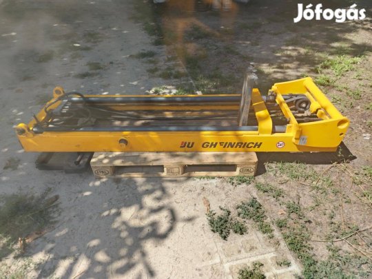 Jungheinrich targonca torony villákkal, traktorra szerelhető