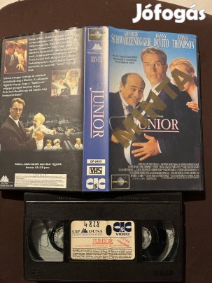 Junior vhs vigjáték kistok Arnold