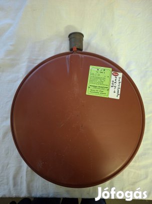 Junkers Eurostar zárt fűtési tágulási tartály