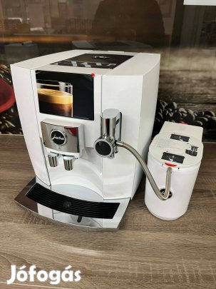 Jura J8 + Cool Control 0,6 liter ( új gari + számla )