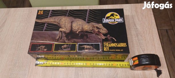 Jurassic Park filmes témájú dioráma eladó!