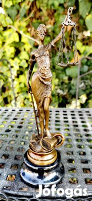 Justitia, az igazság Istennője - bronz szobor műalkotás