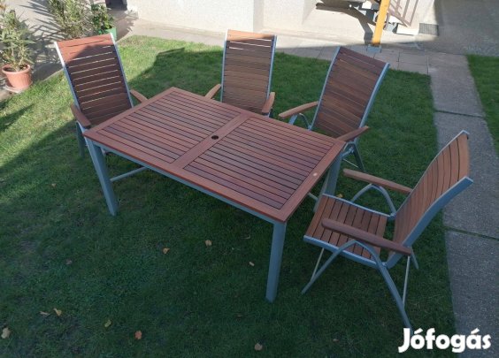 Jutlandia kerti asztal + 4 szék garnitúra párnákkal, gyakorlatilag Új!