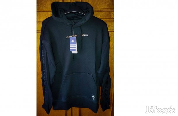 Juventus eredeti adidas fekete kapucnis pulóver (M)