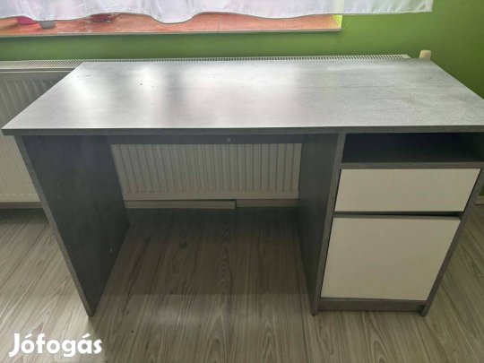 Jysk íróasztal