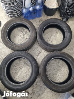 K190 235/55R17 Brigestone/Pirelli használt nyári gumi szett