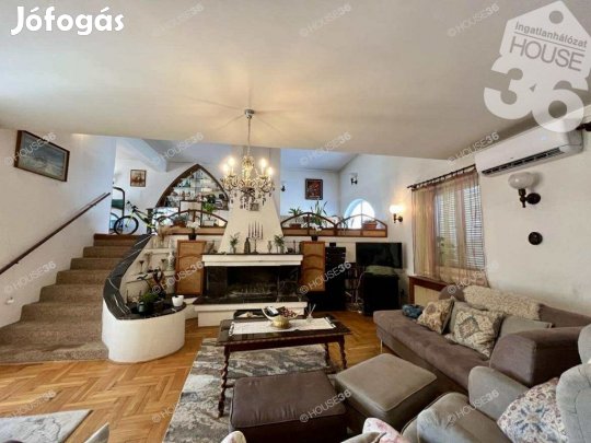 KECSKEMÉTEN A VACSIKÖZBEN NAPPALI+4 SZOBÁS CSALÁDI HÁZ ELADÓ