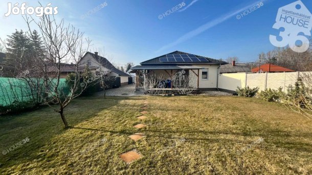 KECSKEMÉTEN önálló telken ÚJSZERŰ CSALÁDI HÁZ eladó!