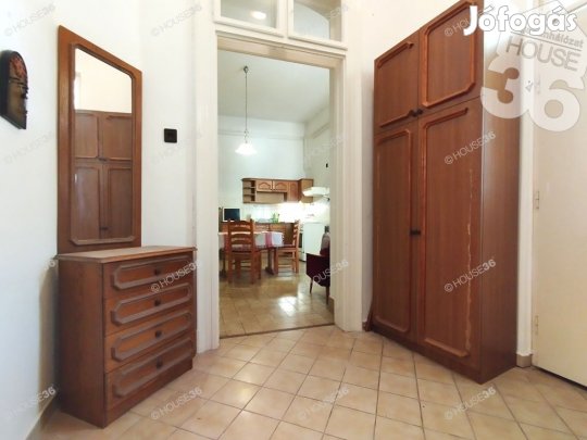 KECSKEMÉT BELVÁROSÁBAN POLGÁRI STILUSÚ LAKÁS ELADÓ !